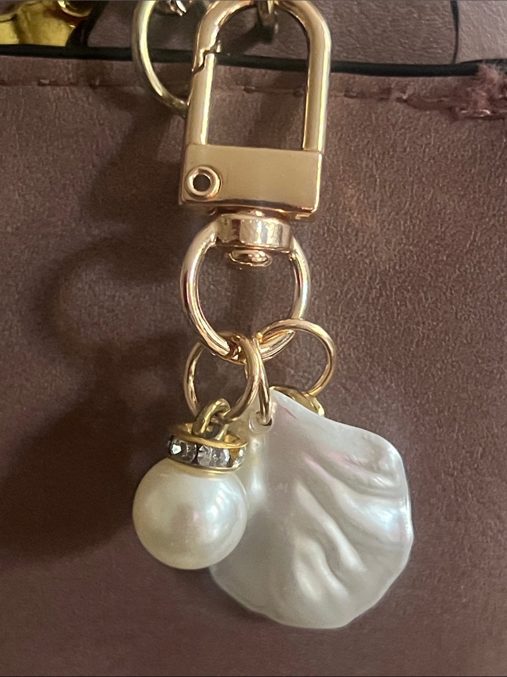 Moschino Gold-Tone Heart & Shell Mini Keychain Charm with Pearl